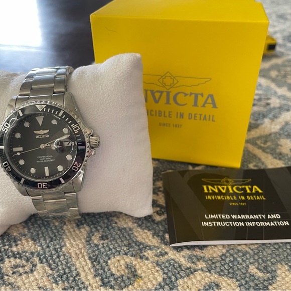 Womens INVICTA Pro Diver Stainless Steel, Black Dial NEW IN BOX - Picture 2 of 6